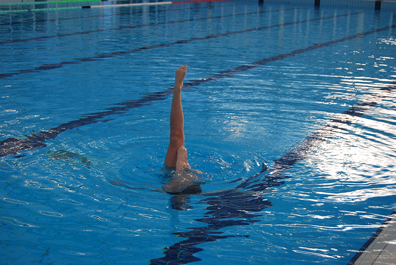 Las "Figuras" inician los Juegos Deportivos de Natación Sincronizada